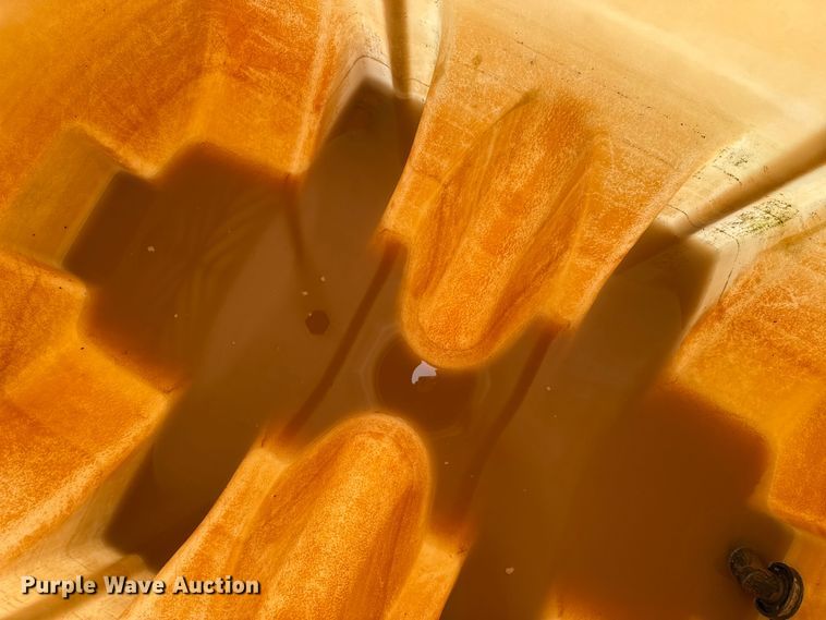 image for item ES5711 2011 Ford F550 Super Duty XL flatbed truck