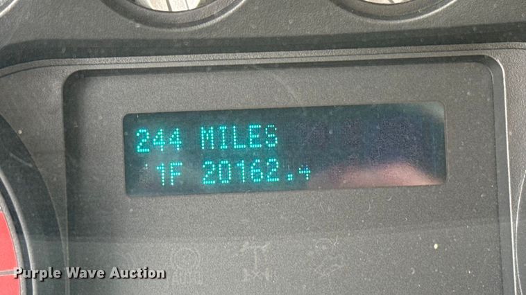 image for item ES5711 2011 Ford F550 Super Duty XL flatbed truck