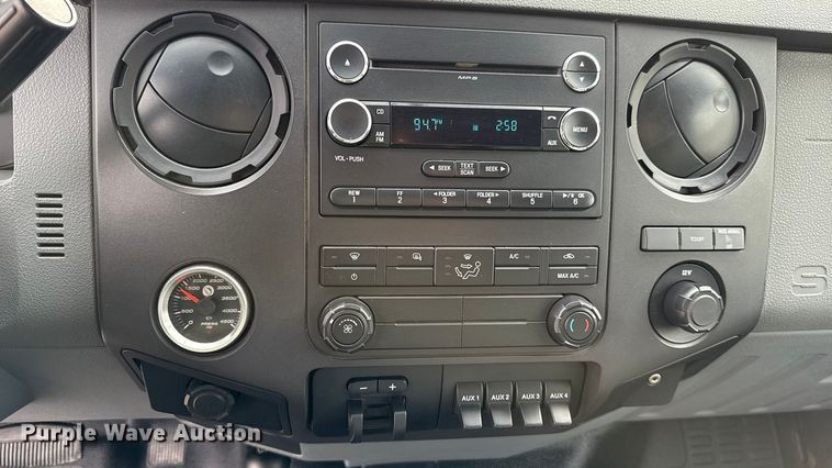 image for item ES5711 2011 Ford F550 Super Duty XL flatbed truck