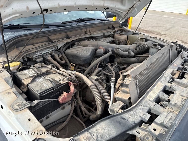 image for item ES5711 2011 Ford F550 Super Duty XL flatbed truck