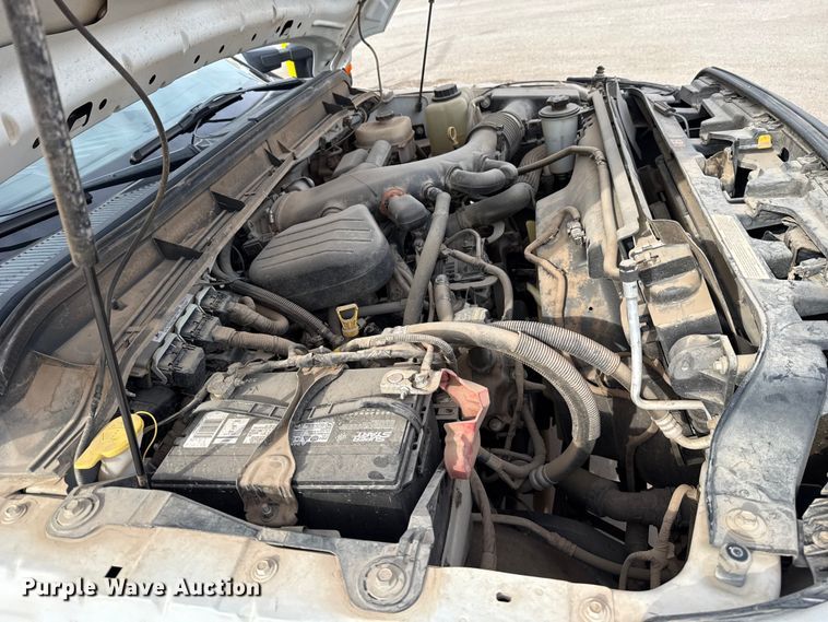 image for item ES5711 2011 Ford F550 Super Duty XL flatbed truck