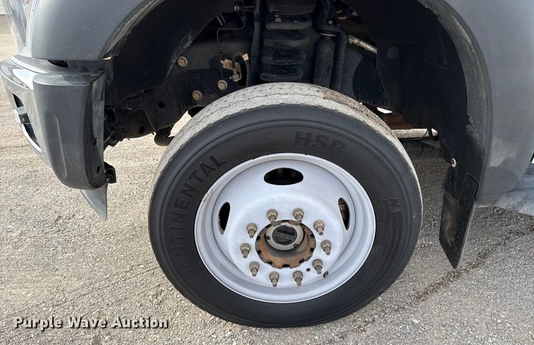 image for item ES5711 2011 Ford F550 Super Duty XL flatbed truck