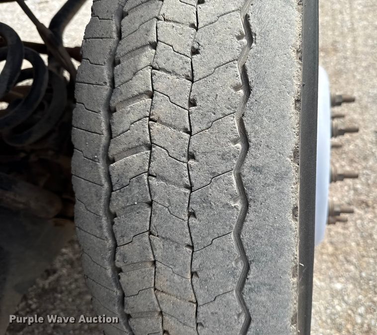 image for item ES5711 2011 Ford F550 Super Duty XL flatbed truck