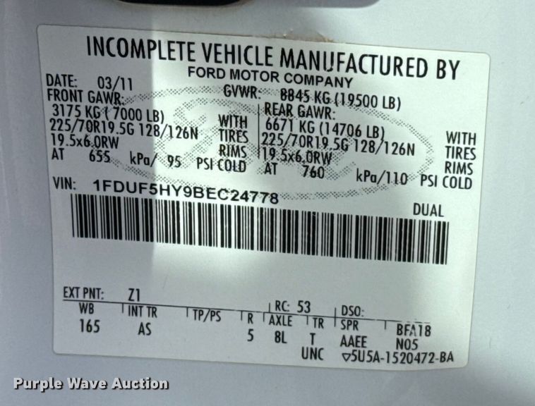 image for item ES5711 2011 Ford F550 Super Duty XL flatbed truck