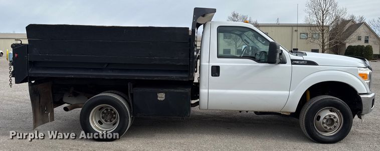 image for item ES5712 2011 Ford F350 Super Duty XL dump bed pickup truck