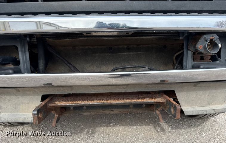 image for item ES5712 2011 Ford F350 Super Duty XL dump bed pickup truck