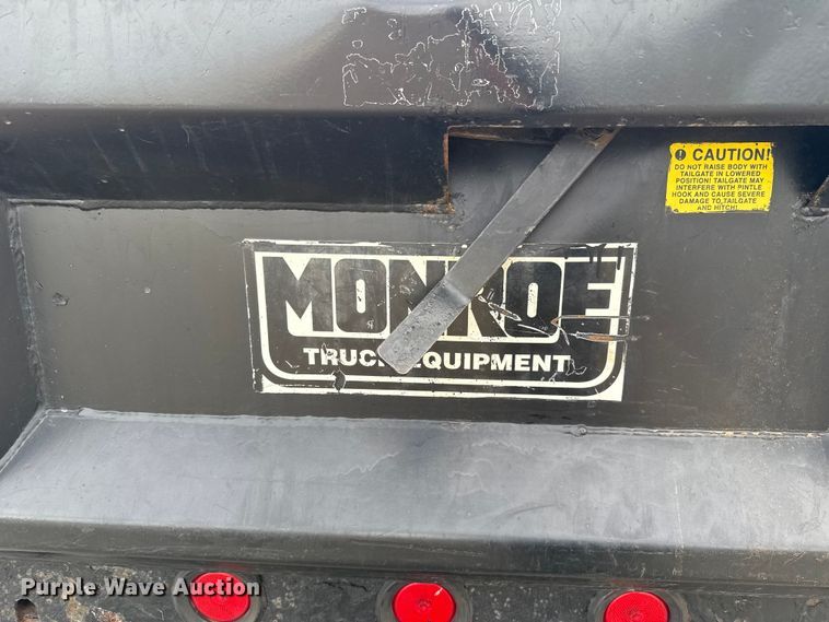 image for item ES5712 2011 Ford F350 Super Duty XL dump bed pickup truck