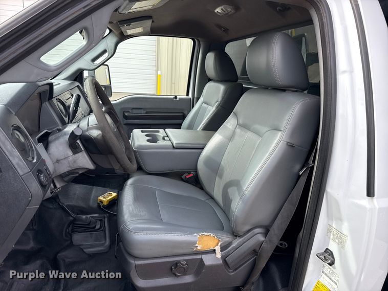 image for item ES5712 2011 Ford F350 Super Duty XL dump bed pickup truck