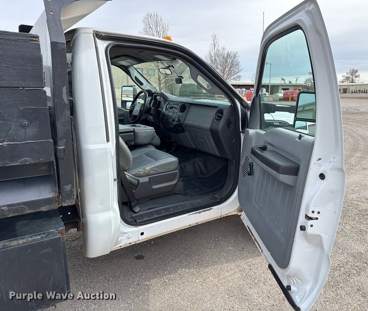 image for item ES5712 2011 Ford F350 Super Duty XL dump bed pickup truck