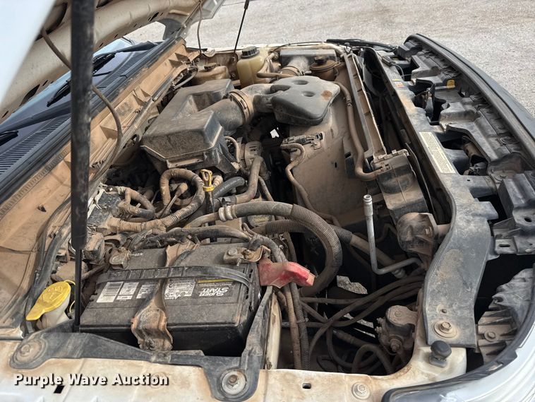 image for item ES5712 2011 Ford F350 Super Duty XL dump bed pickup truck