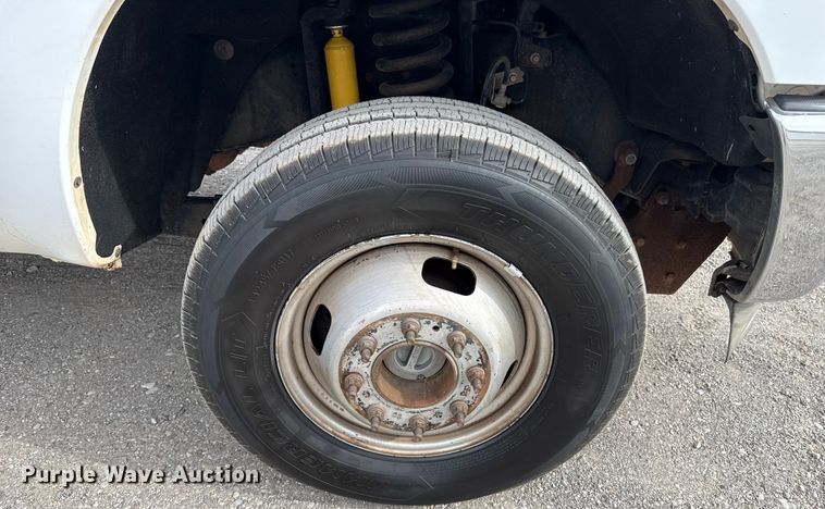 image for item ES5712 2011 Ford F350 Super Duty XL dump bed pickup truck