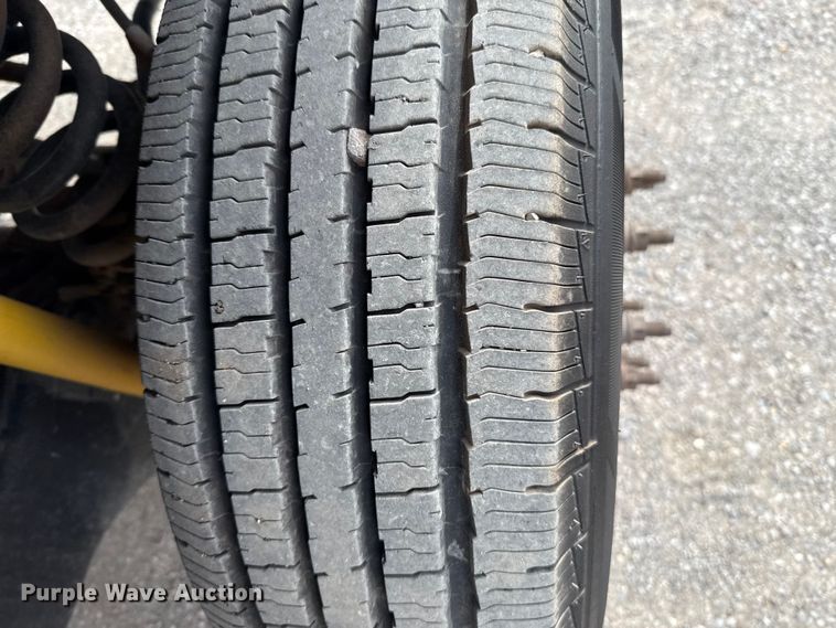 image for item ES5712 2011 Ford F350 Super Duty XL dump bed pickup truck