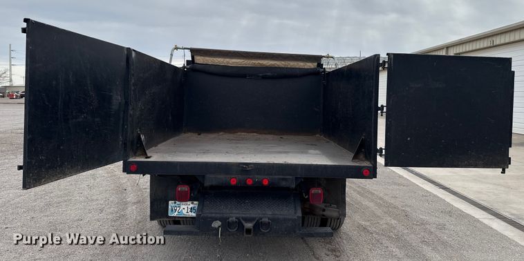 image for item ES5713 2012 Ford F350 Super Duty XL dump bed pickup truck