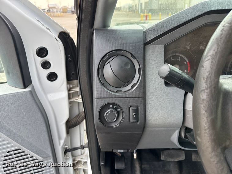 image for item ES5713 2012 Ford F350 Super Duty XL dump bed pickup truck