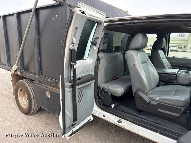 image for item ES5713 2012 Ford F350 Super Duty XL dump bed pickup truck