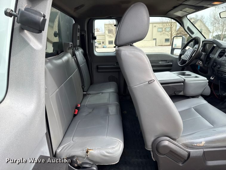 image for item ES5713 2012 Ford F350 Super Duty XL dump bed pickup truck