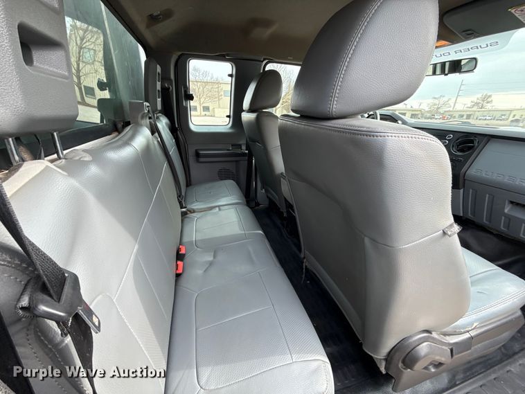 image for item ES5713 2012 Ford F350 Super Duty XL dump bed pickup truck