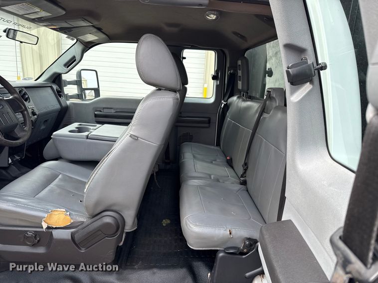 image for item ES5713 2012 Ford F350 Super Duty XL dump bed pickup truck