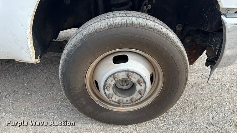 image for item ES5713 2012 Ford F350 Super Duty XL dump bed pickup truck