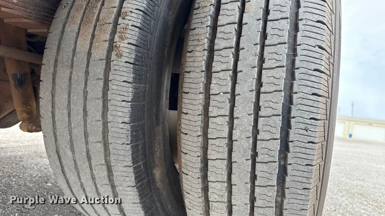 image for item ES5713 2012 Ford F350 Super Duty XL dump bed pickup truck