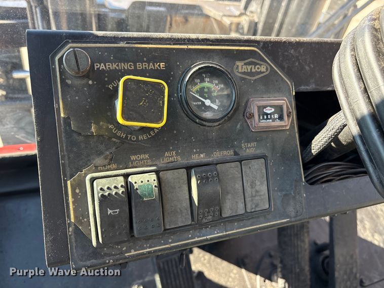 image for item ES8509 2001 Taylor TX180 forklift