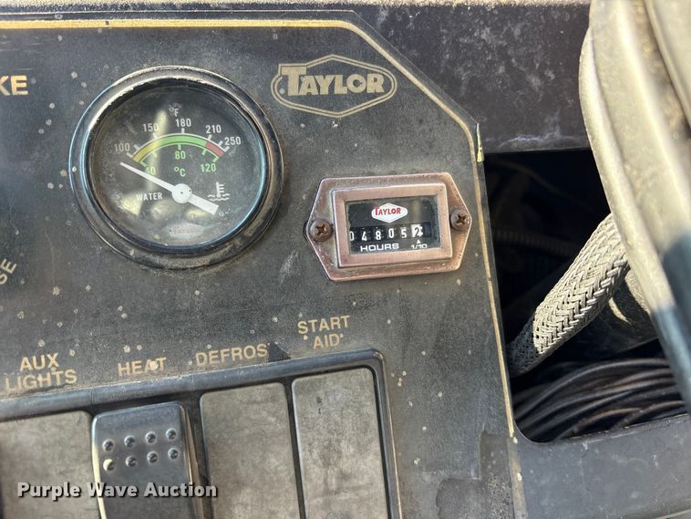 image for item ES8509 2001 Taylor TX180 forklift