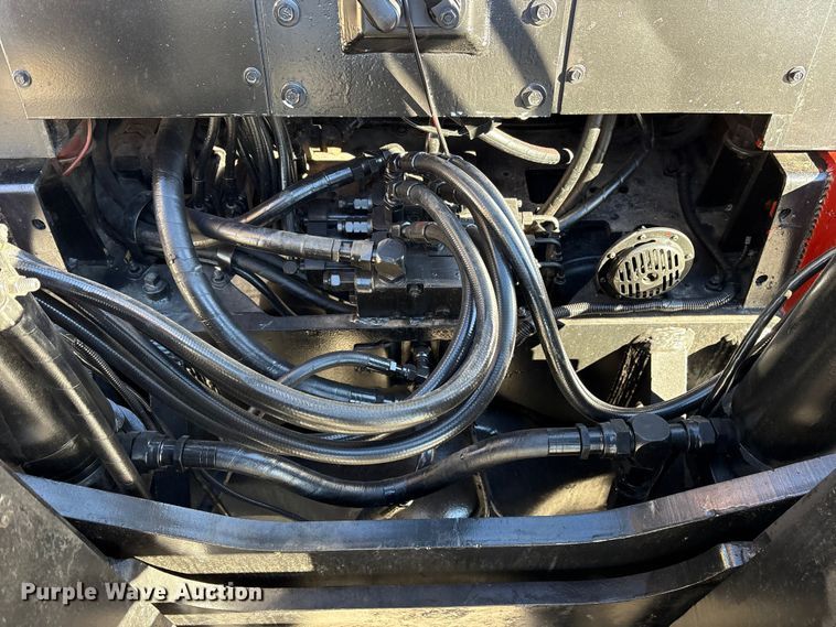 image for item ES8509 2001 Taylor TX180 forklift