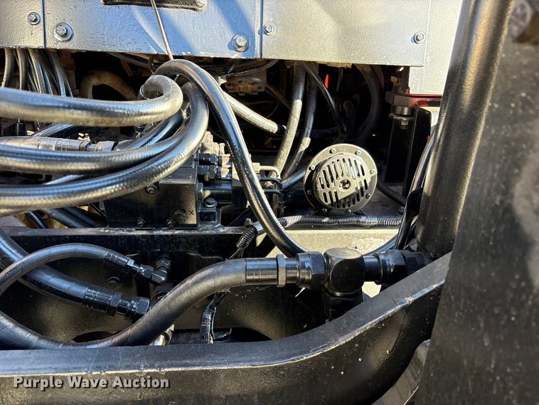 image for item ES8509 2001 Taylor TX180 forklift