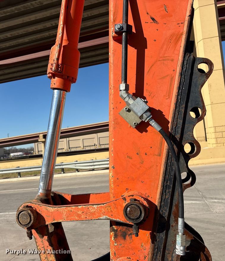 image for item ES8510 2012 Hitachi Zaxis 120-3 excavator