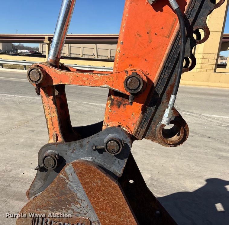 image for item ES8510 2012 Hitachi Zaxis 120-3 excavator