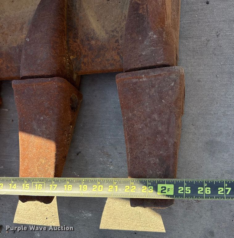 image for item ES8510 2012 Hitachi Zaxis 120-3 excavator