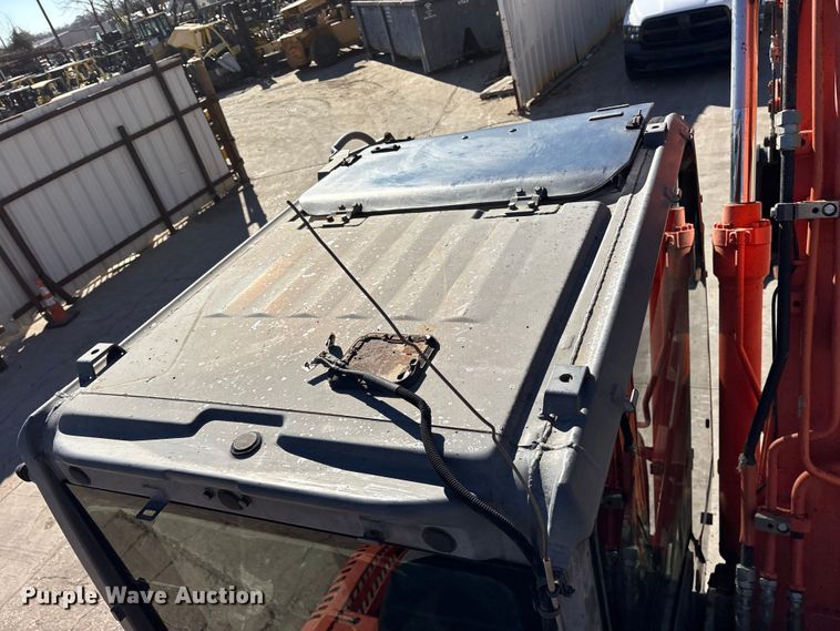 image for item ES8510 2012 Hitachi Zaxis 120-3 excavator