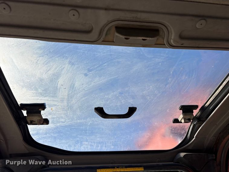 image for item ES8510 2012 Hitachi Zaxis 120-3 excavator