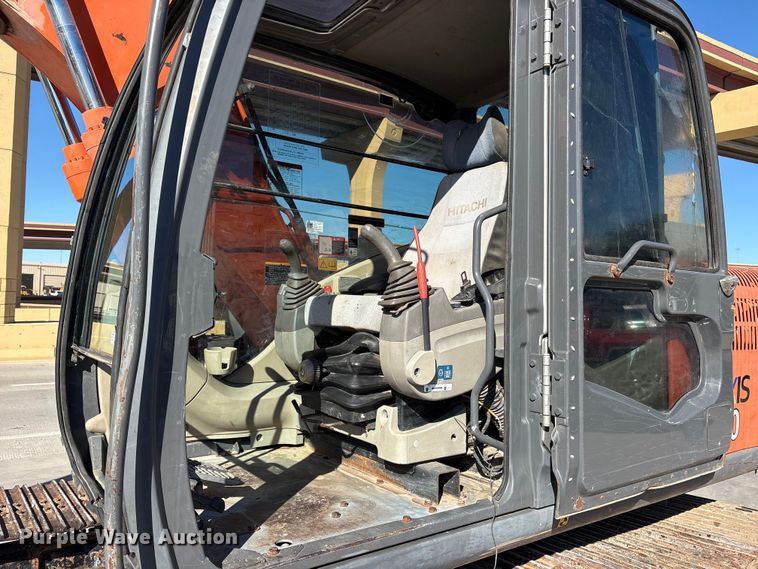 image for item ES8510 2012 Hitachi Zaxis 120-3 excavator