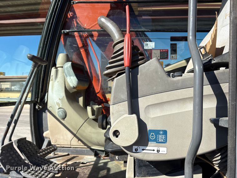 image for item ES8510 2012 Hitachi Zaxis 120-3 excavator