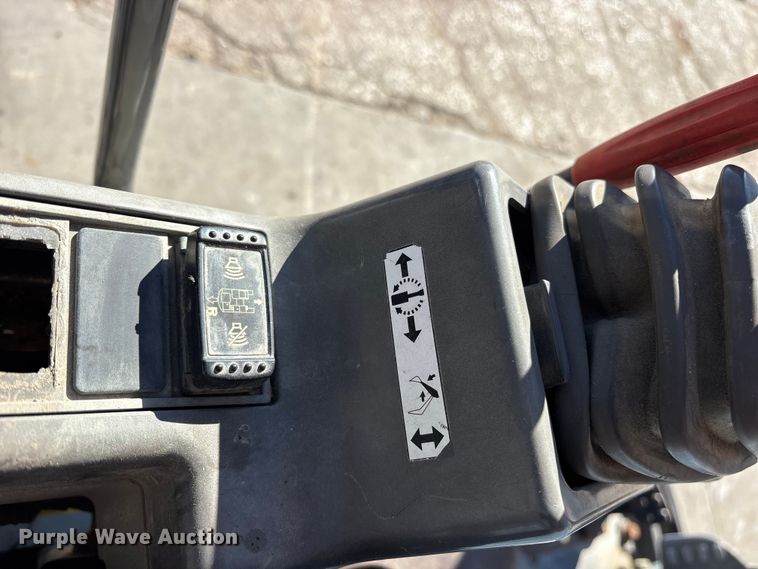 image for item ES8510 2012 Hitachi Zaxis 120-3 excavator