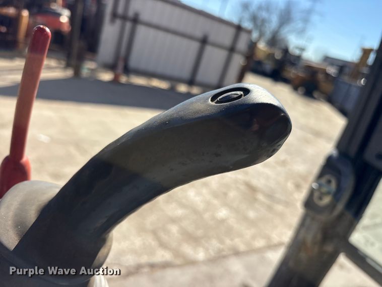 image for item ES8510 2012 Hitachi Zaxis 120-3 excavator