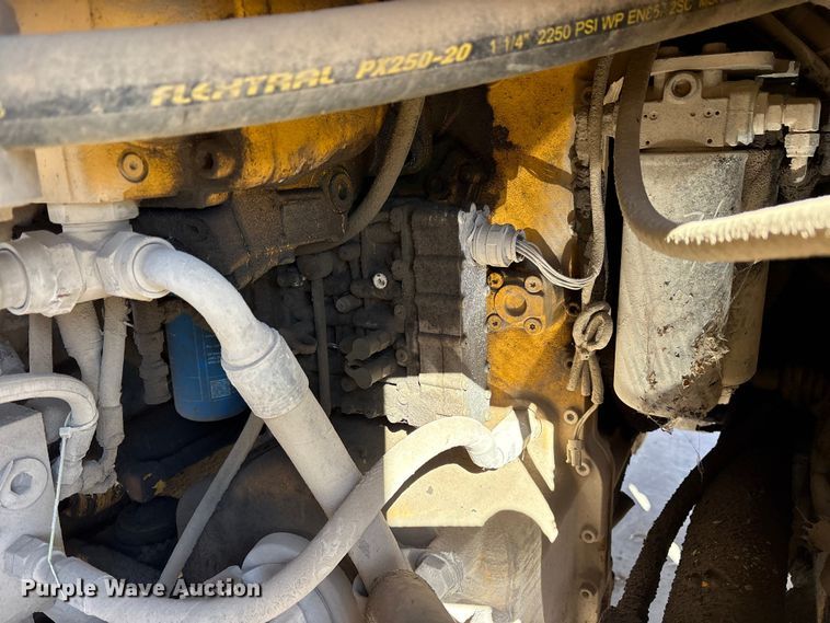 image for item ES8511 2012 John Deere 644K wheel loader