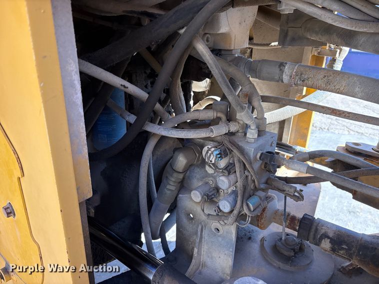 image for item ES8511 2012 John Deere 644K wheel loader