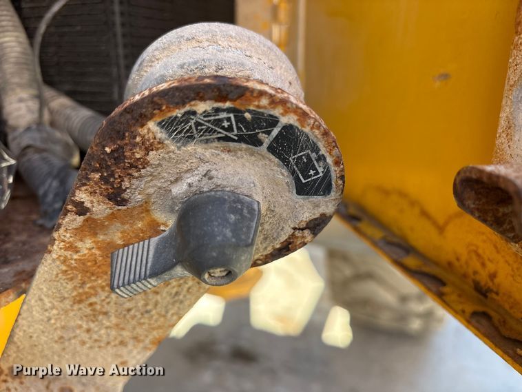 image for item ES8511 2012 John Deere 644K wheel loader