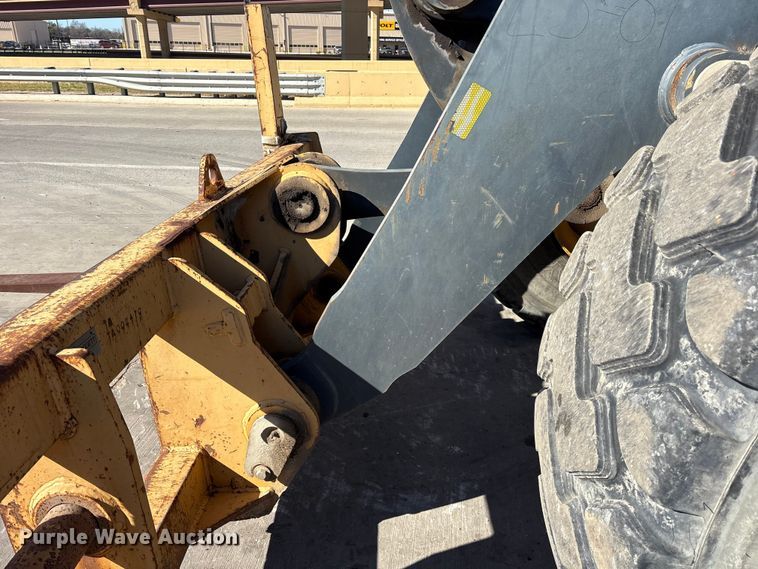 image for item ES8511 2012 John Deere 644K wheel loader