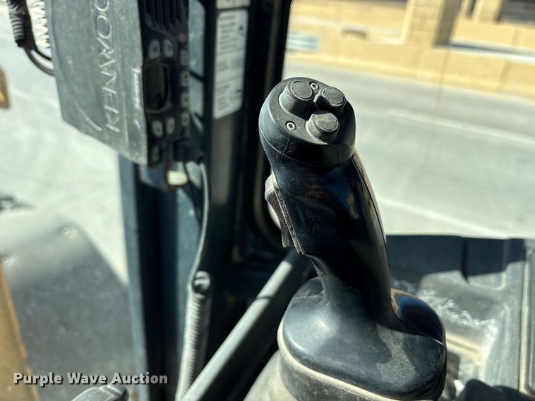 image for item ES8511 2012 John Deere 644K wheel loader