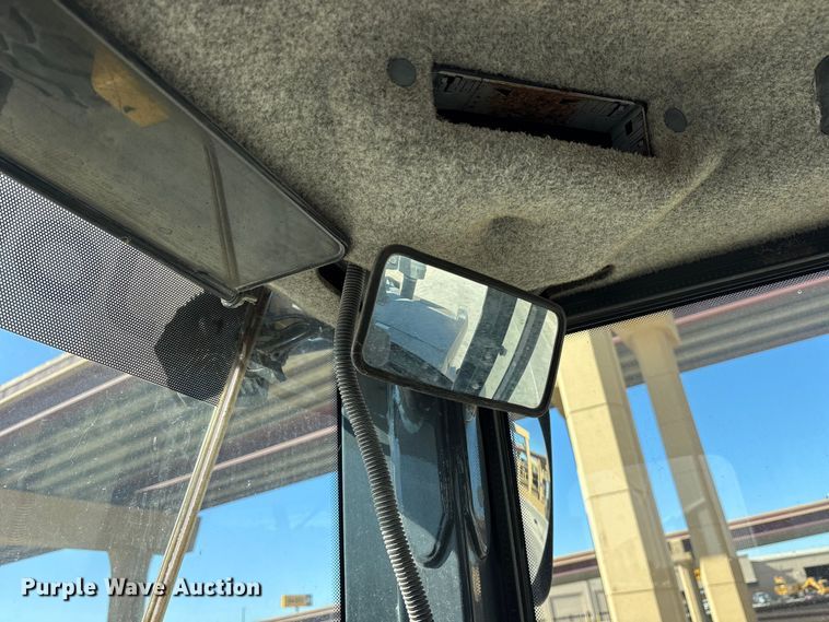 image for item ES8511 2012 John Deere 644K wheel loader