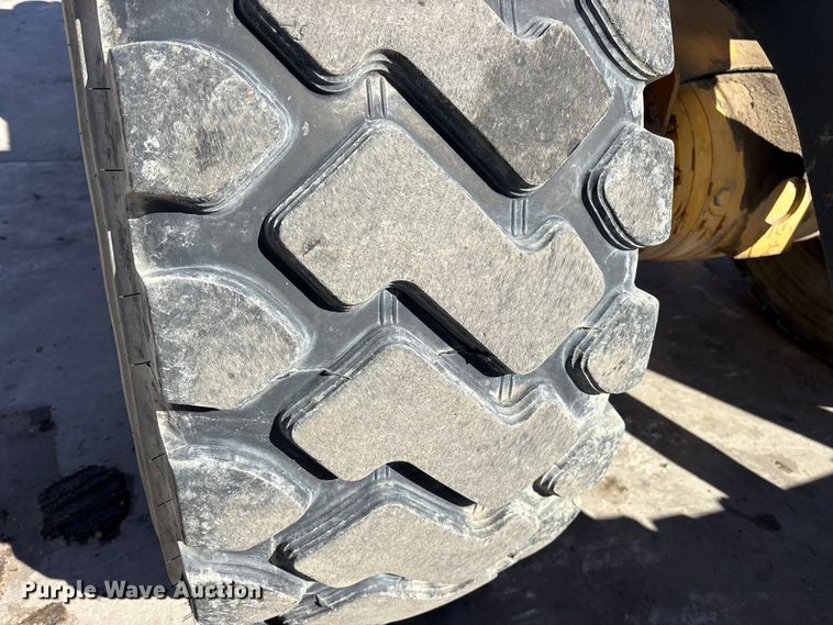 image for item ES8511 2012 John Deere 644K wheel loader