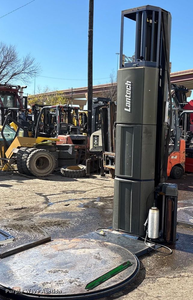 image for item ES8513 Lantech Q300 pallet wrap machine