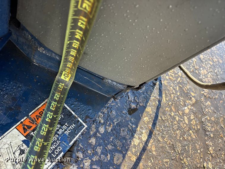 image for item ES8513 Lantech Q300 pallet wrap machine