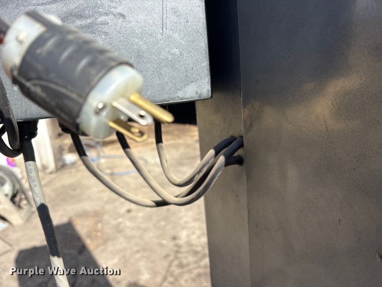 image for item ES8514 Cousins LP2100 wrap machine