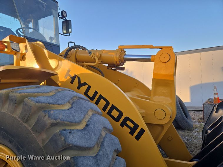 image for item ET1154 2007 Hyundai HL760-7A wheel loader