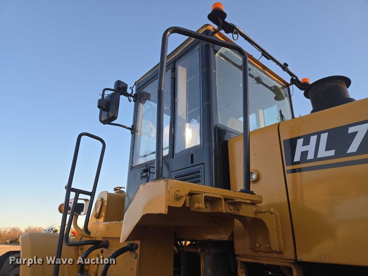 image for item ET1154 2007 Hyundai HL760-7A wheel loader