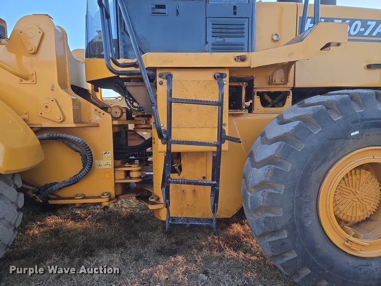 image for item ET1154 2007 Hyundai HL760-7A wheel loader